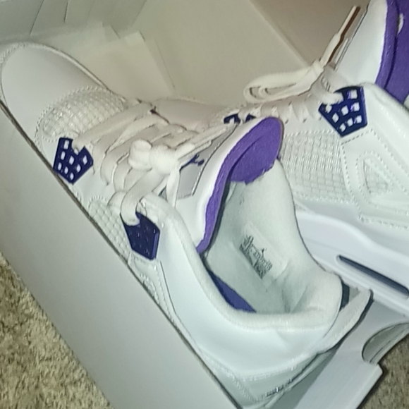 Jordan 4 metallic Purple StockX - Picture 6 of 6